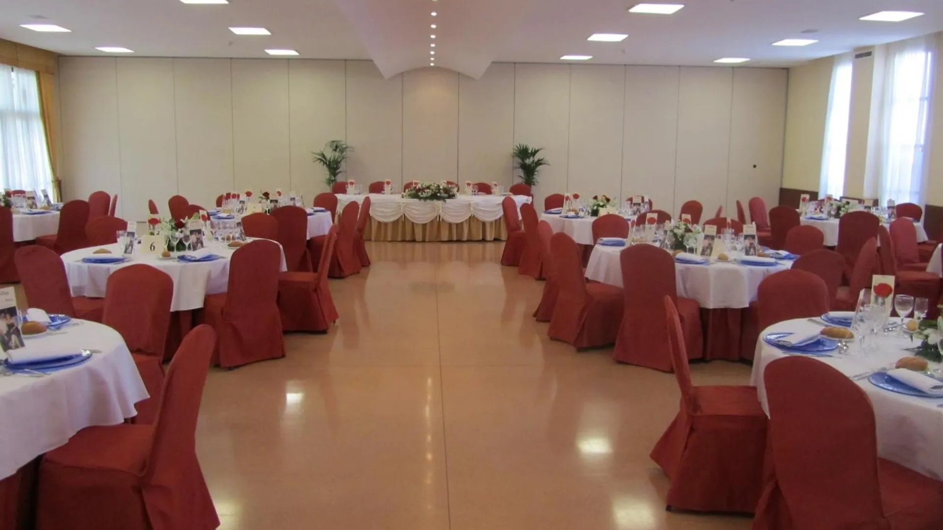 Sommelier Hostelera Sl Fonolleres 3*,  Spagna